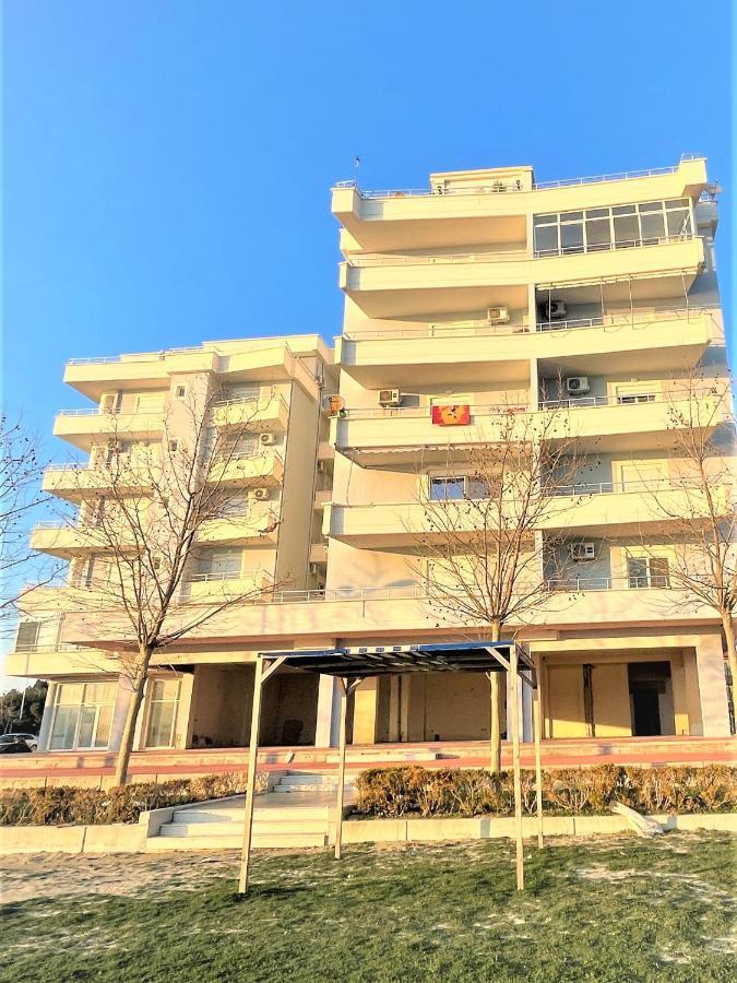 Sky & Sea Viewing Apartment Vlorë Exterior foto