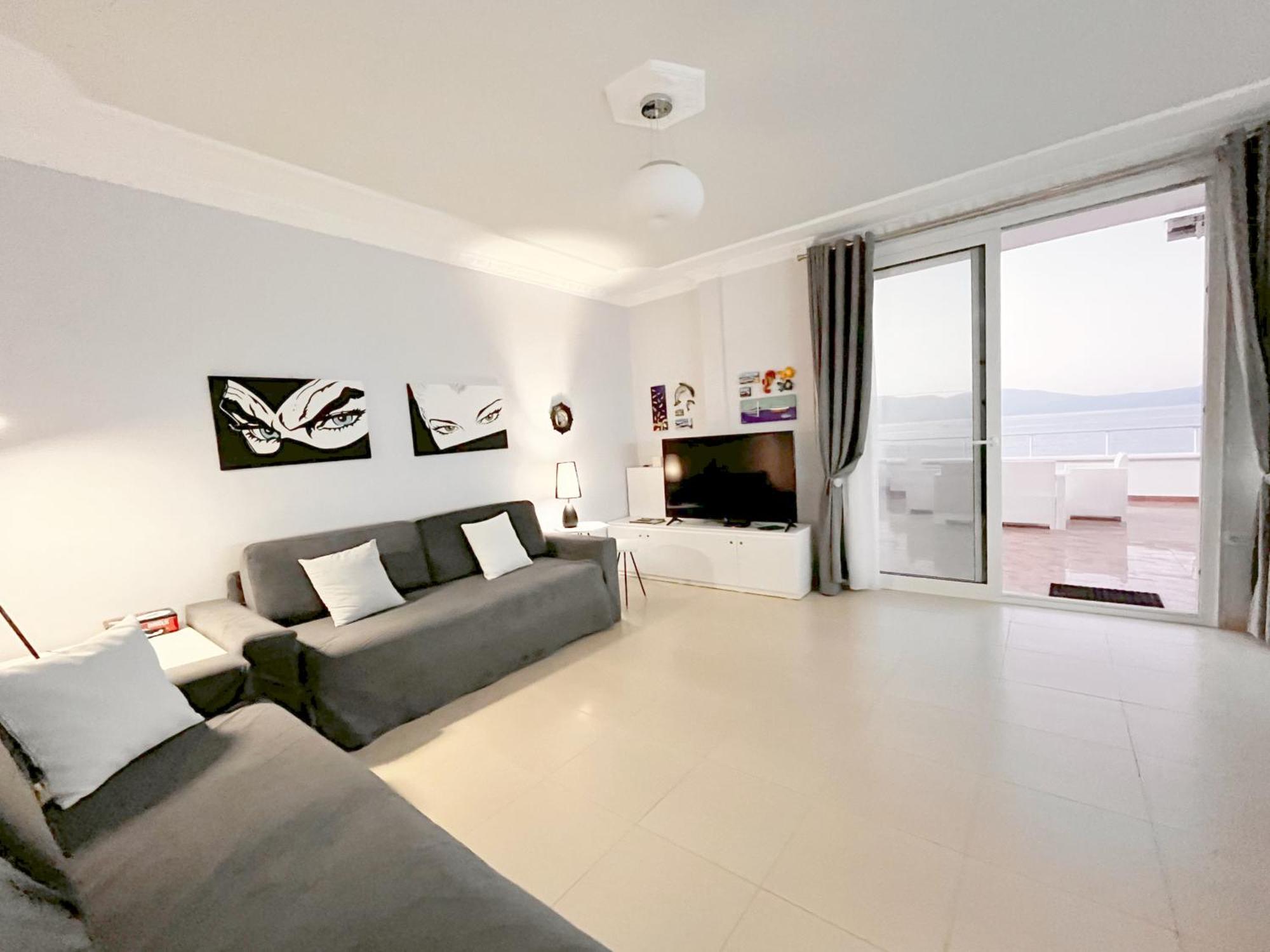 Sky & Sea Viewing Apartment Vlorë Exterior foto