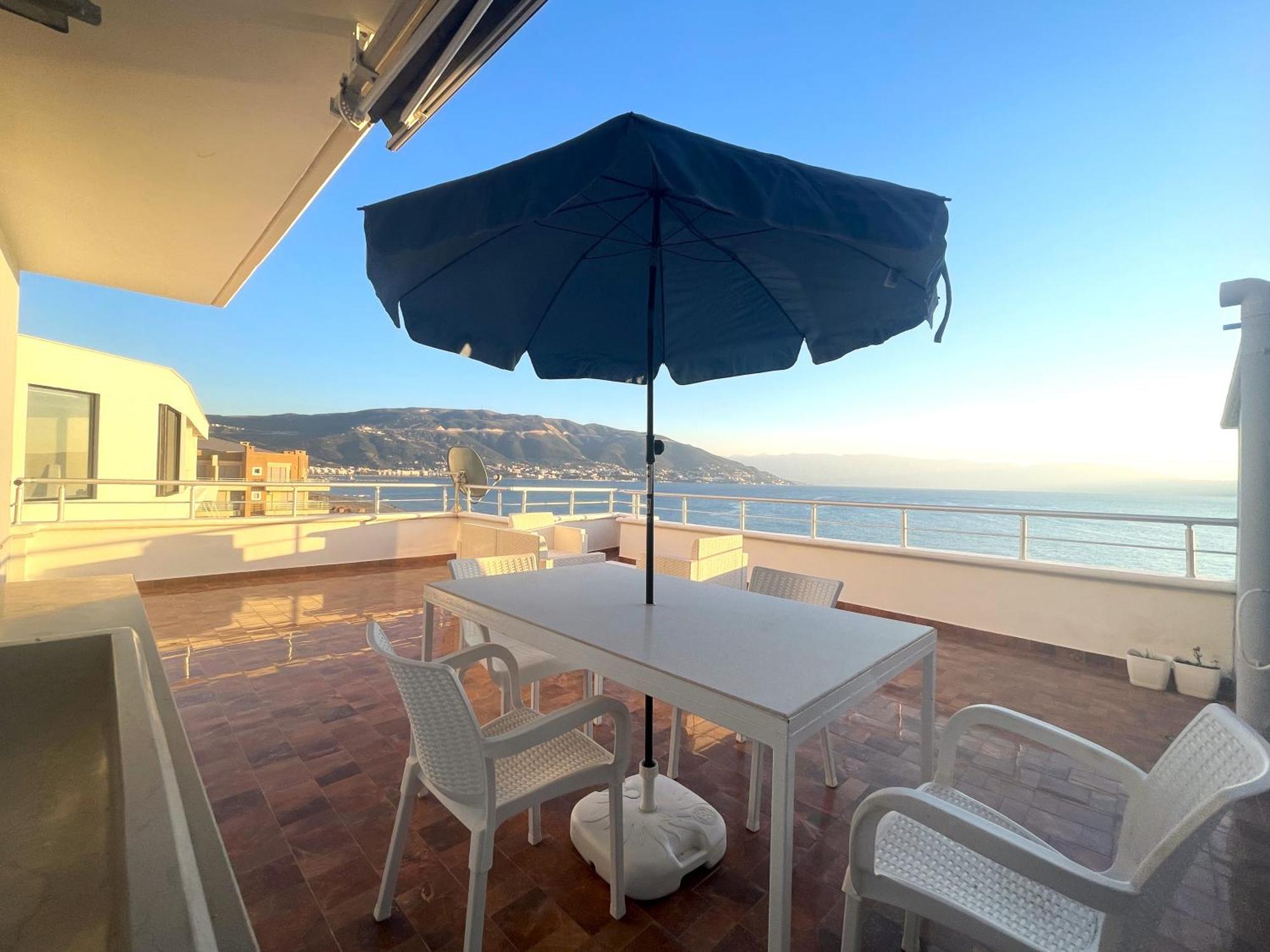 Sky & Sea Viewing Apartment Vlorë Exterior foto