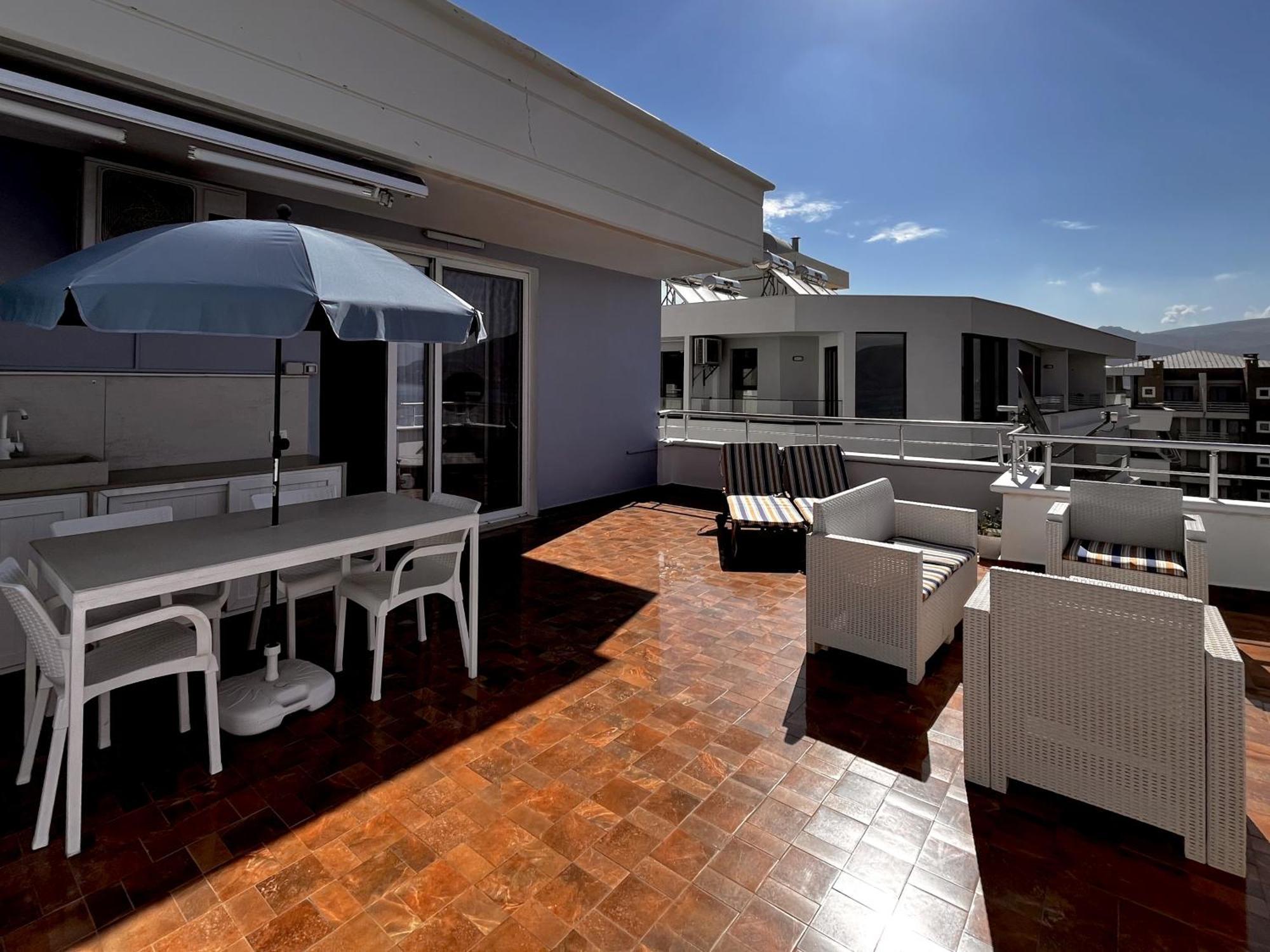 Sky & Sea Viewing Apartment Vlorë Exterior foto