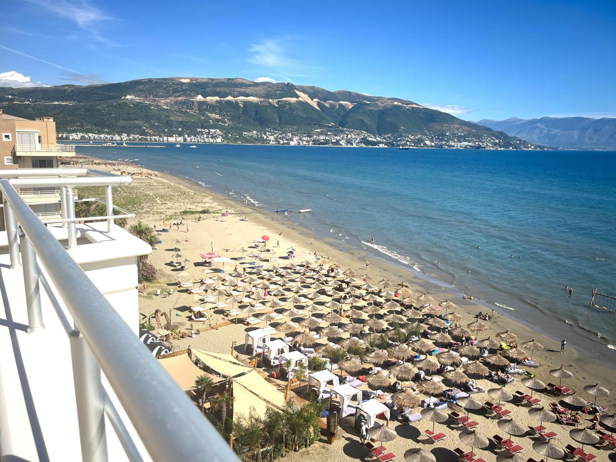 Sky & Sea Viewing Apartment Vlorë Exterior foto