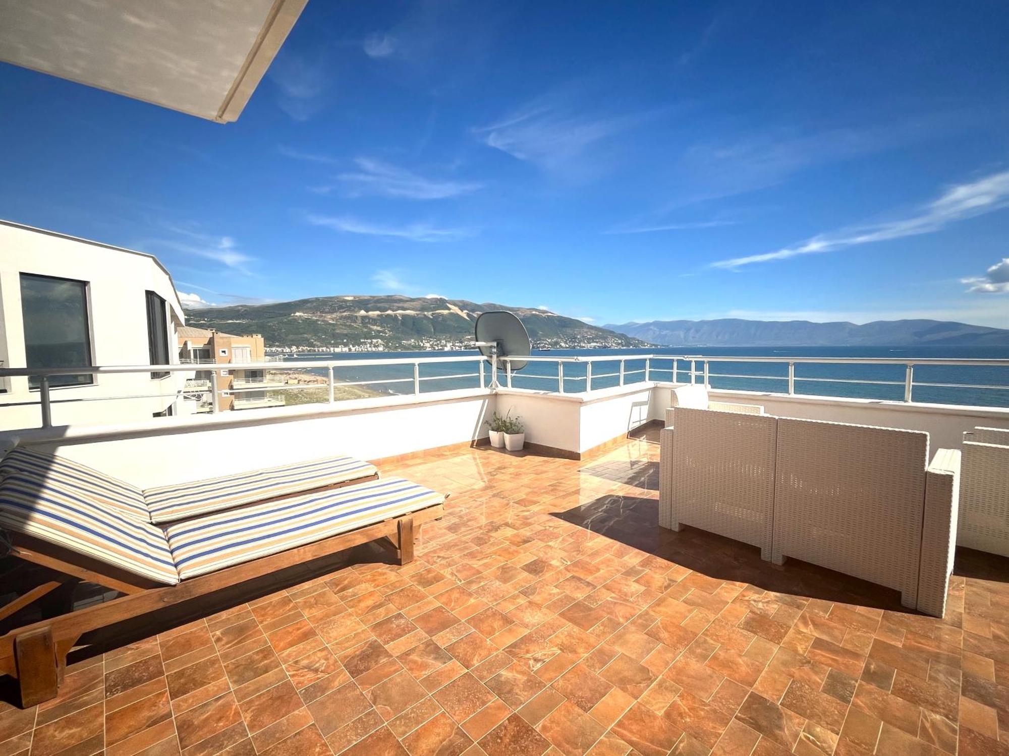 Sky & Sea Viewing Apartment Vlorë Exterior foto